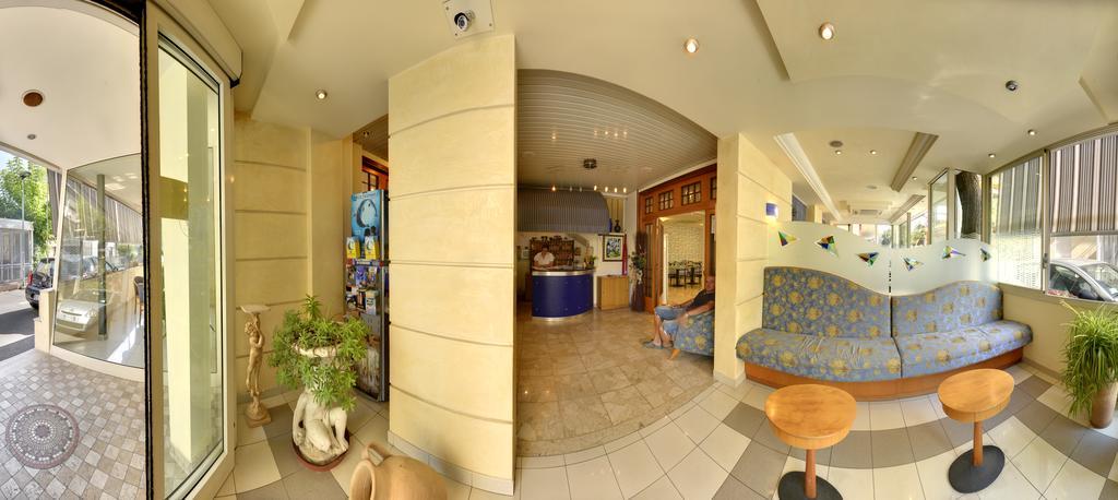 Hotel Ave Rimini Buitenkant foto